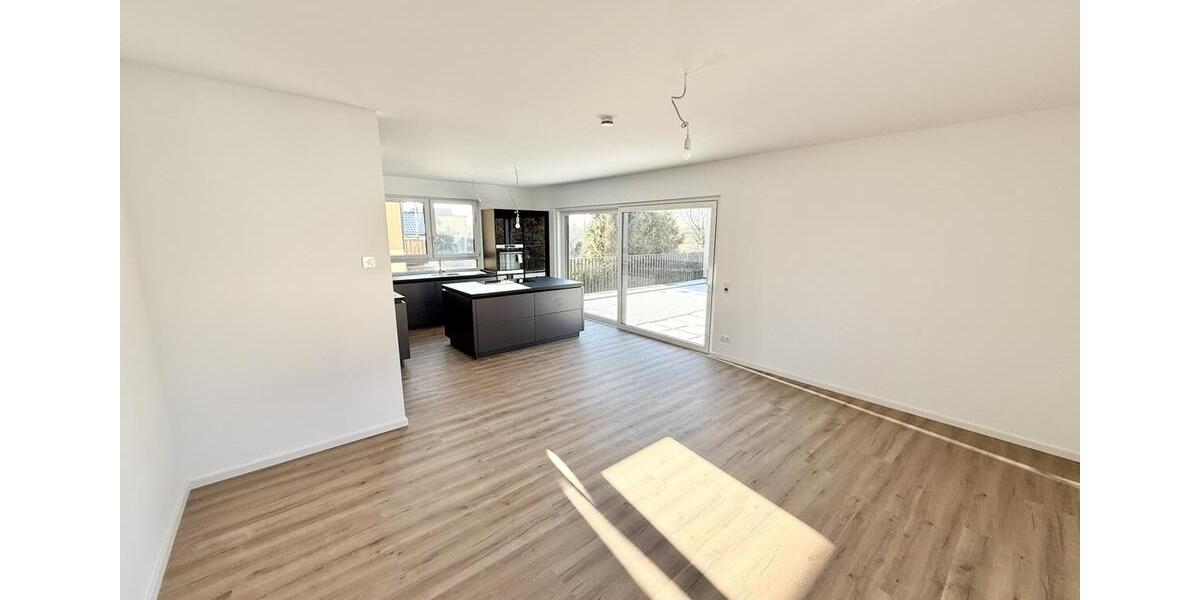 Etagenwohnung Rodgau - 4 Zimmer, 129 m&sup2;, 1.800&euro; | Angebot:24536656