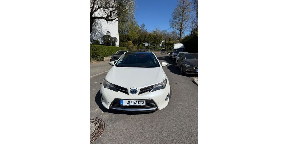 Toyota Auris 270.000 km 7.600 &euro; Frankfurt am Main 60389