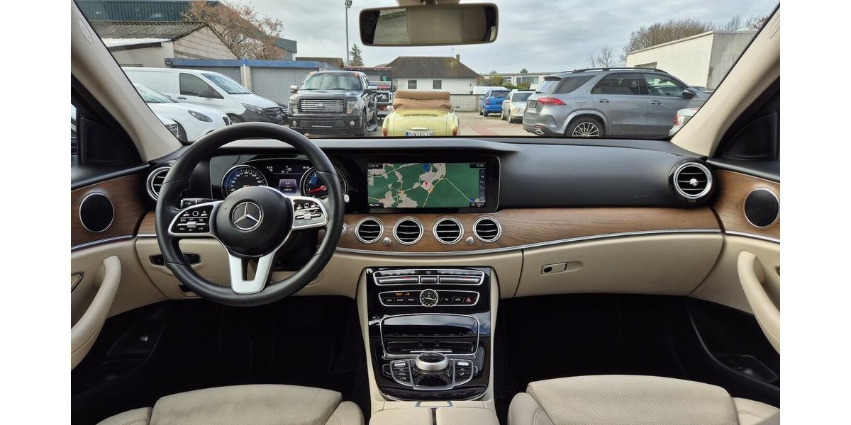 Mercedes-Benz E 200 T Standheizung 360°-Kamera LED,Nav 238.350 km 13.990 &euro; Rodgau 63110