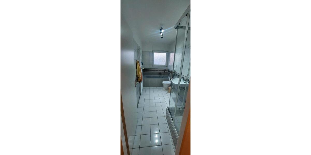 Etagenwohnung Frankfurt am Main Oberrad - 2 Zimmer, 77 m&sup2;, 1.290&euro; | Angebot:25792464