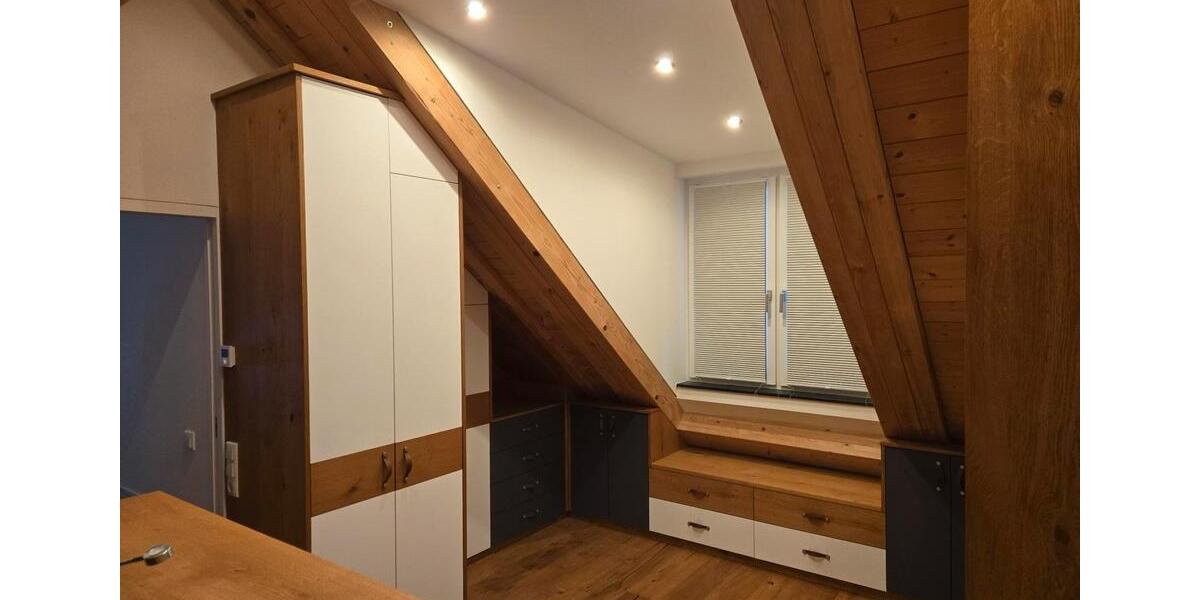Dachgeschoßwohnung Seligenstadt - 4.5 Zimmer, 165 m&sup2;, 1.980&euro; | Angebot:27628523