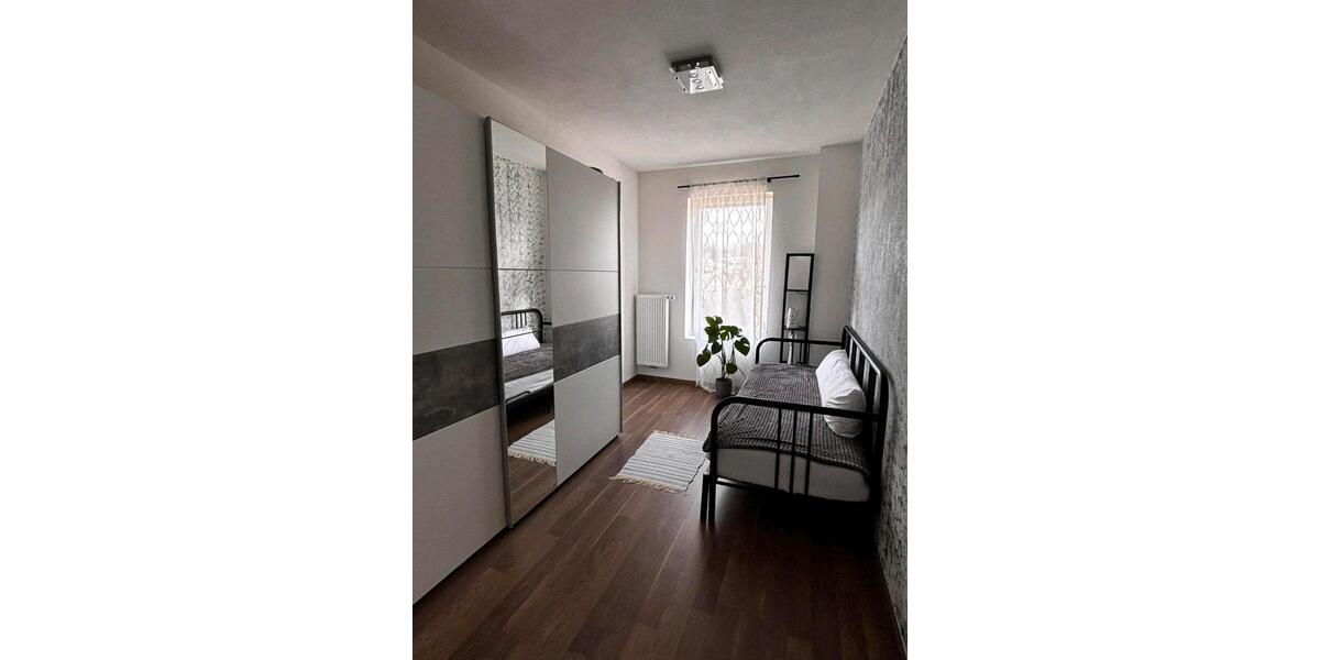 Dachgeschoßwohnung Schöllkrippen - 3 Zimmer, 85 m&sup2;, 900&euro; | Angebot:25407929