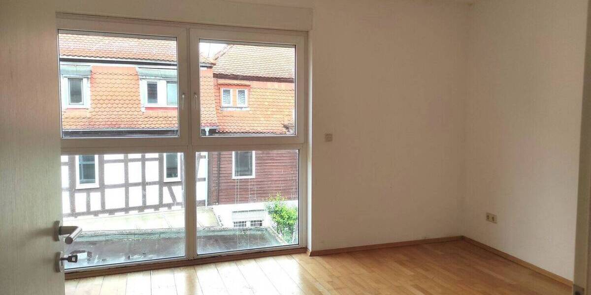 Etagenwohnung Bad Vilbel - 3 Zimmer, 82 m&sup2;, 349.000&euro; | Angebot:26863006