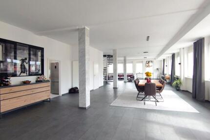 Wohnung Langen (Hessen) - 5 Zimmer, 260 m&sup2;, 1.300&euro; | Angebot:25920469