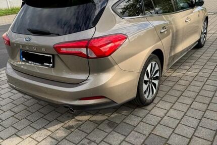 Ford Focus 108.000 km 10.500 &euro; Bad Homburg 61350