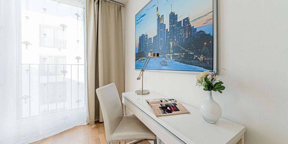 Etagenwohnung Frankfurt am Main Sachsenhausen - 3 Zimmer, 92 m&sup2;, 2.990&euro; | Angebot:26819685