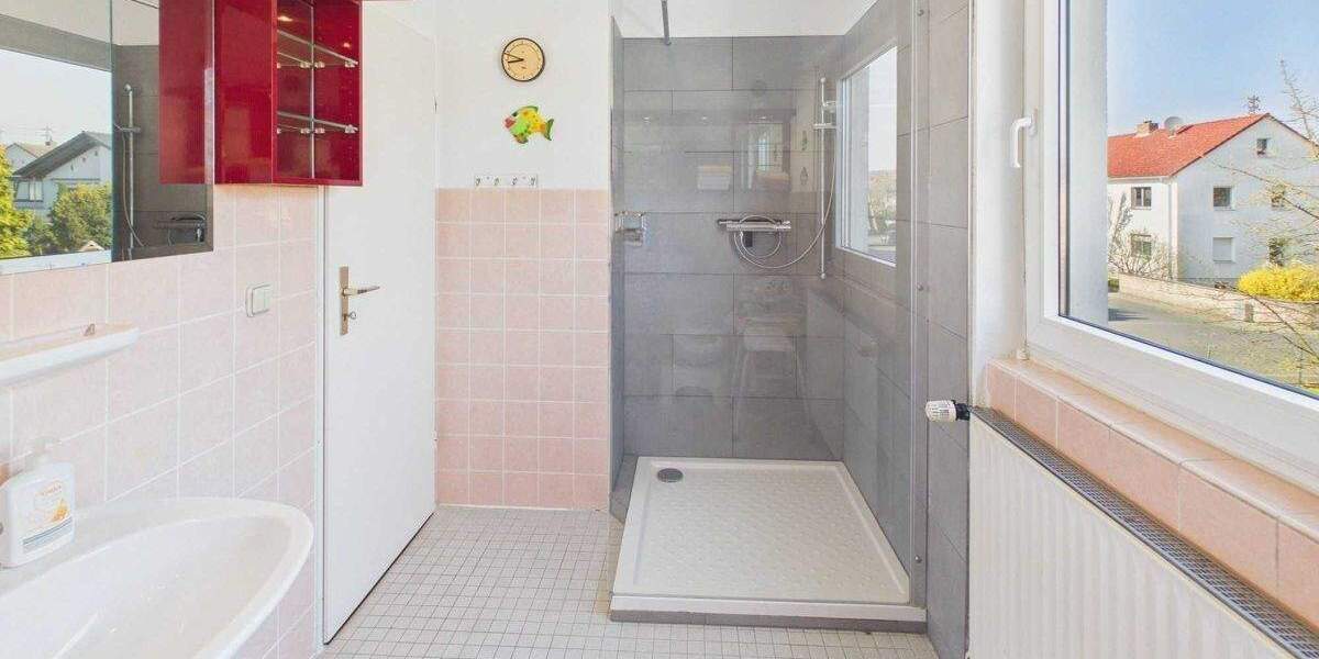 Einfamilienhaus Karlstein Dettingen - 7 Zimmer, 139 m&sup2;, 749.000&euro; | Angebot:25879928