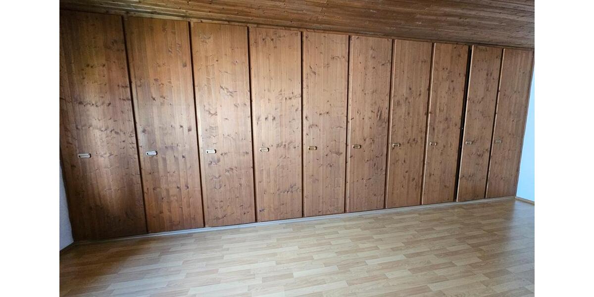 Mehrfamilienhaus, Wohnhaus Neuberg - 7.5 Zimmer, 233 m&sup2;, 649.000&euro; | Angebot:25933355