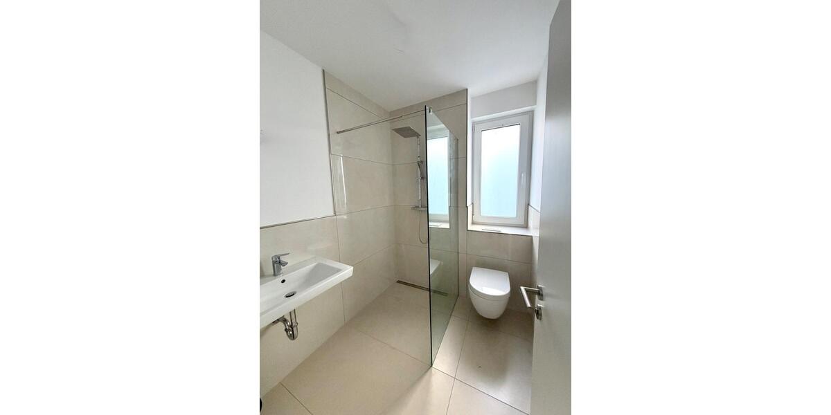 Einfamilienhaus Frankfurt am Main Eschersheim - 6 Zimmer, 177 m&sup2;, 3.700&euro; | Angebot:26418782