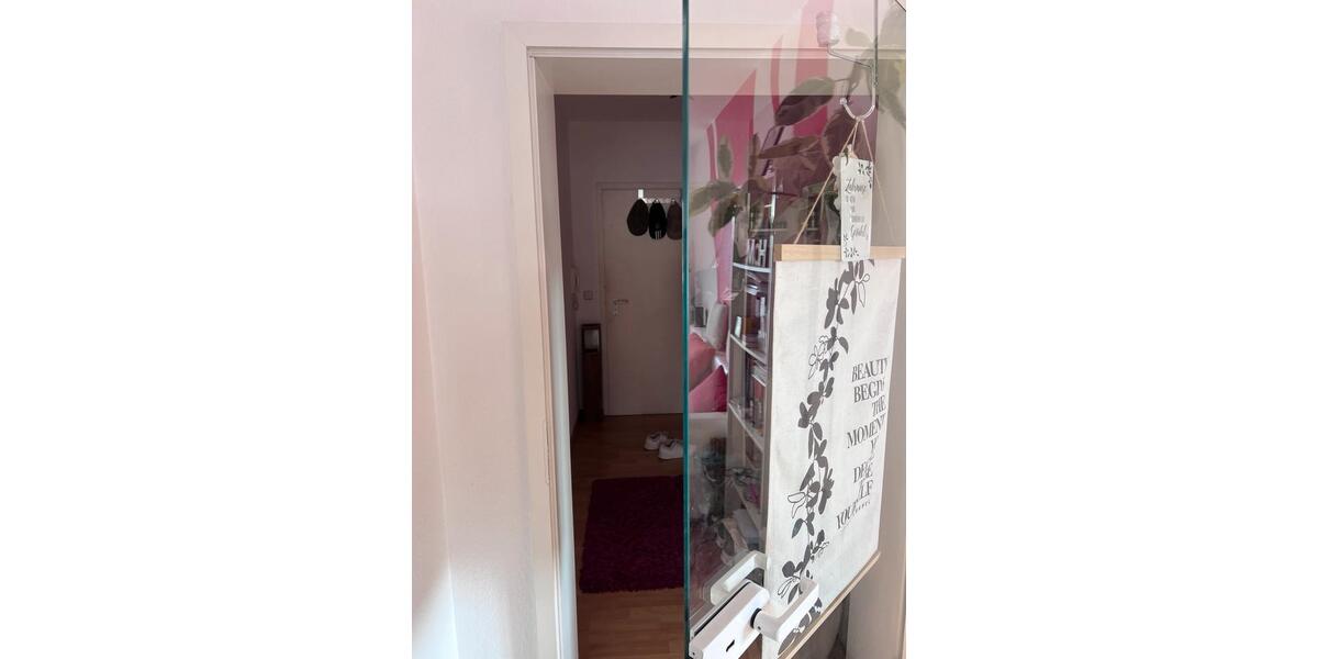 Etagenwohnung Frankfurt am Main Ost - 2 Zimmer, 74 m&sup2;, 280.000&euro; | Angebot:26061982