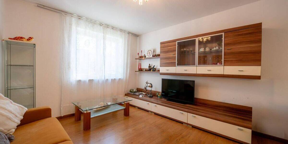 Einfamilienhaus Frankfurt am Main Kalbach-Riedberg - 8 Zimmer, 235 m&sup2;, 4.800&euro; | Angebot:26596231