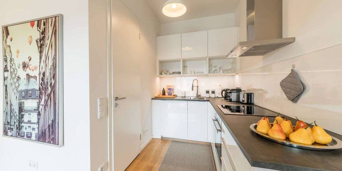 Etagenwohnung Frankfurt am Main Bahnhofsviertel - 2 Zimmer, 65 m&sup2;, 2.290&euro; | Angebot:26064210