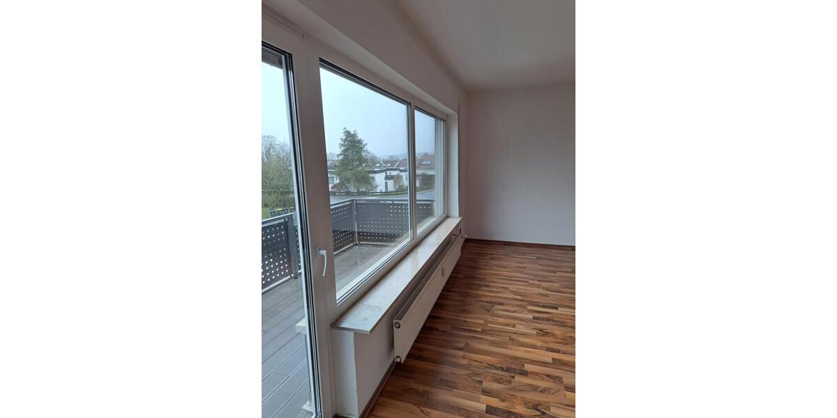 Etagenwohnung Friedrichsdorf - 3 Zimmer, 105 m&sup2;, 1.300&euro; | Angebot:25170172