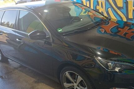 Peugeot 308 173.000 km 5.600 &euro; Alzenau 63755