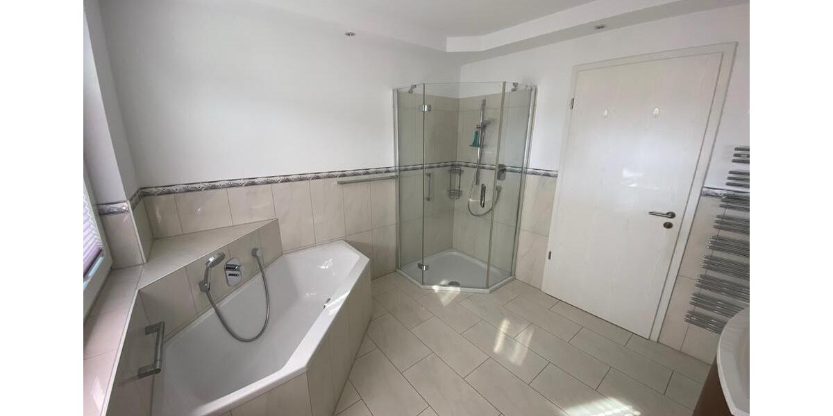 Erdgeschoßwohnung Seligenstadt - 3 Zimmer, 149 m&sup2;, 2.200&euro; | Angebot:24874021