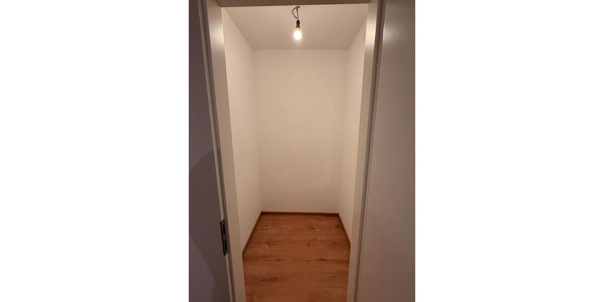 Etagenwohnung Frankfurt am Main Bockenheim - 3 Zimmer, 80 m&sup2;, 1.590&euro; | Angebot:25755743