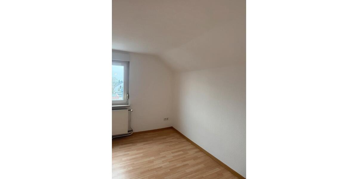 Dachgeschoßwohnung Erzhausen - 2 Zimmer, 40 m&sup2;, 780&euro; | Angebot:25903891