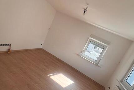 Wohnung Frankfurt am Main Oberrad - 3 Zimmer, 101 m&sup2;, 1.400&euro; | Angebot:27625834