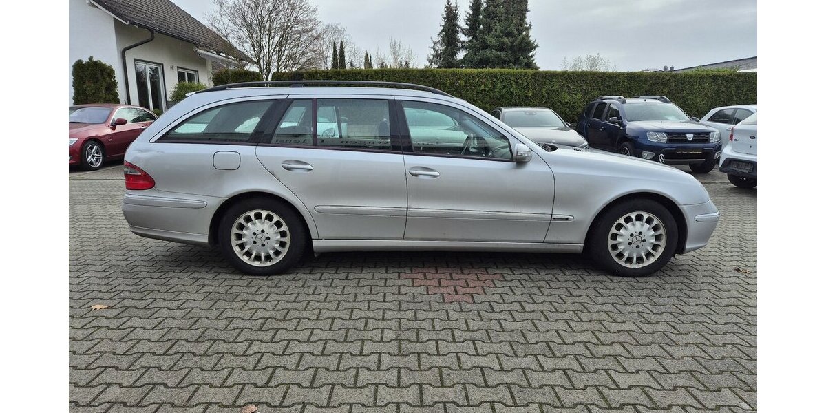 Mercedes-Benz E 220 T CDI Elegance, Klima, Automatik, Navigation 134.668 km 7.990 &euro; Rodgau 63110
