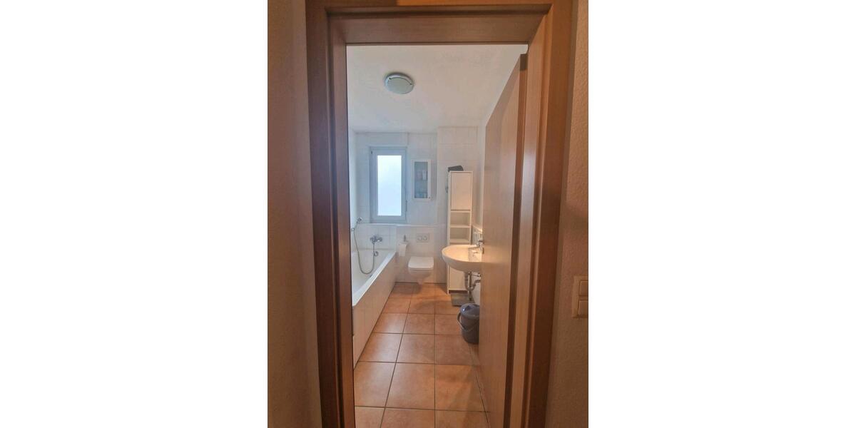 Etagenwohnung Frankfurt am Main Eschersheim - 2 Zimmer, 58 m&sup2;, 1.200&euro; | Angebot:25999902