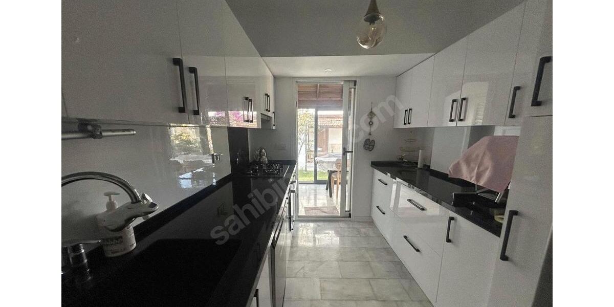 Villa Frankfurt am Main Innenstadt - 4 Zimmer, 120 m&sup2;, 400.000&euro; | Angebot:26619728