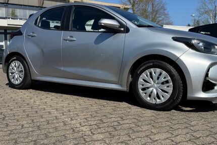 Toyota Yaris 120.350 km 12.799 &euro; Hanau 63452