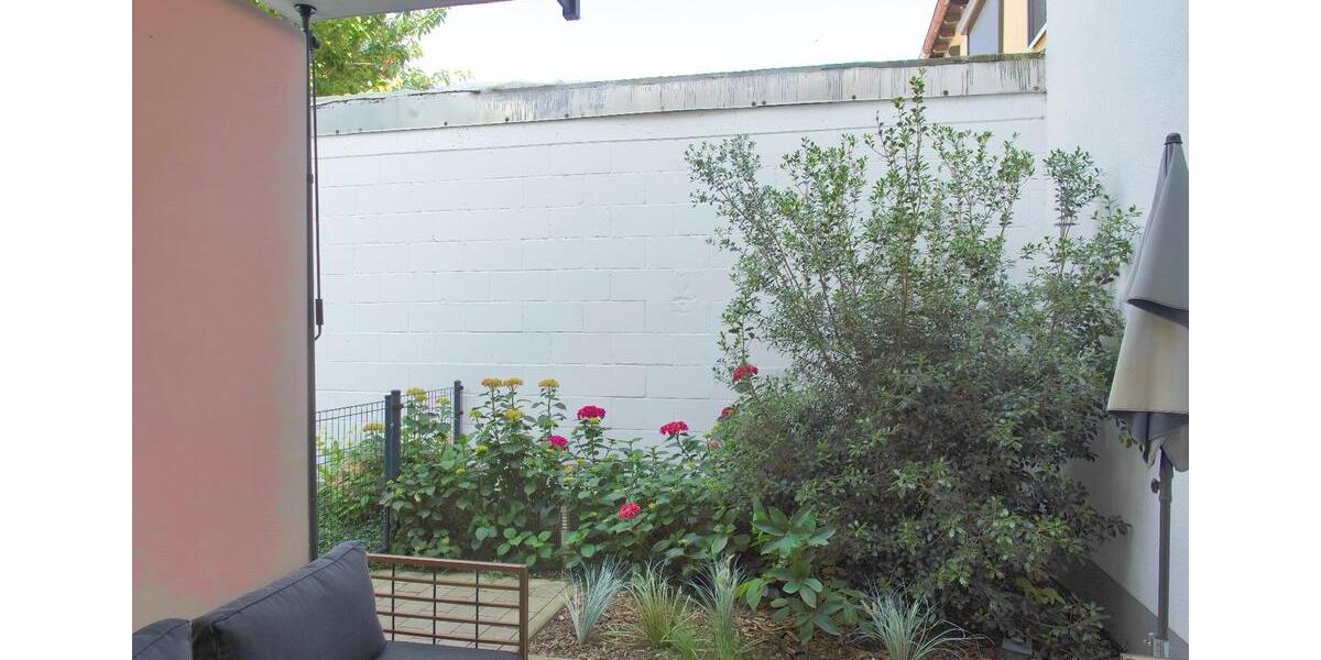 Erdgeschoßwohnung Frankfurt am Main Ost - 2 Zimmer, 82 m&sup2;, 1.400&euro; | Angebot:25129076