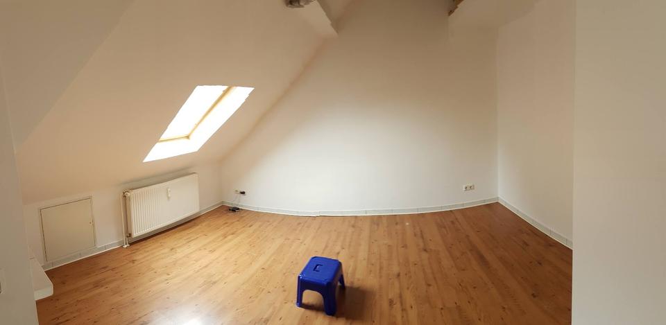 Dachgeschoßwohnung Frankfurt am Main Ost - 2 Zimmer, 47 m&sup2;, 700&euro; | Angebot:25613826