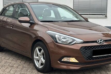 Hyundai i20 49.500 km 8.990 &euro; Langen (Hessen) 63225