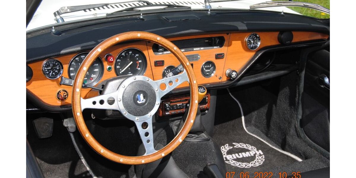 Triumph Spitfire 107.000 km 12.500 &euro; Frankfurt 60439