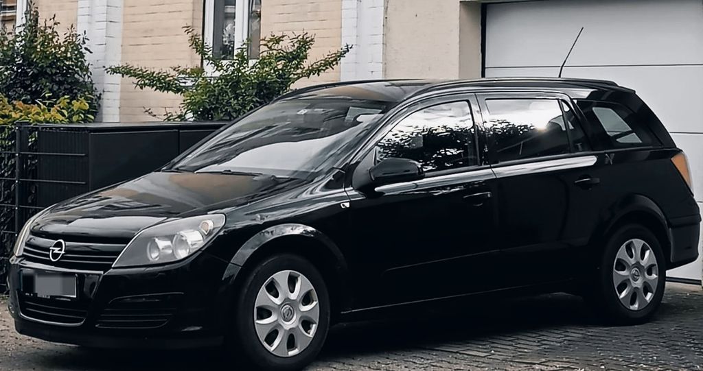 Opel Astra 228.250 km 1.550 &euro; Frankfurt am Main 65936